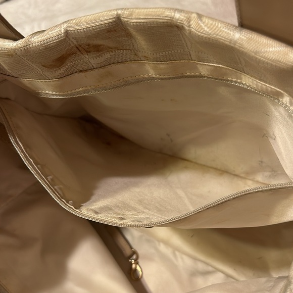 Authentic CHANEL Interlocking CC Logo Beige Travel Tote Line Leather Strap - Picture 12 of 13